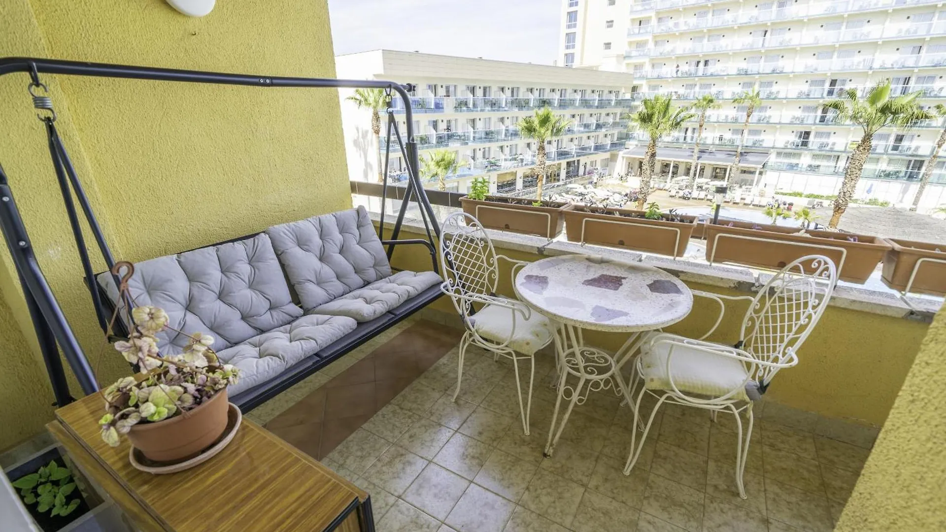 Homeholidayrentals Singular - Costa Barcelona Pineda de Mar Appartement