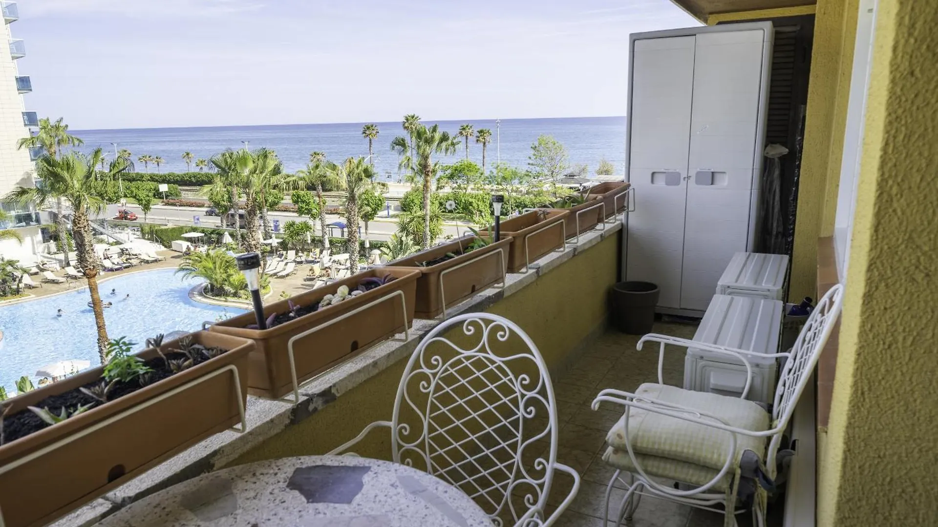 Homeholidayrentals Singular - Costa Barcelona Pineda de Mar Apartament